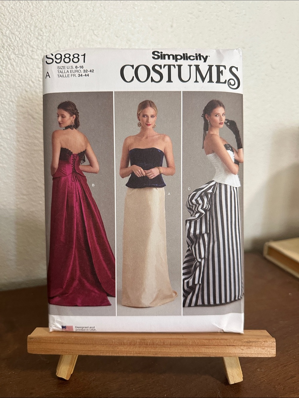 Simplicity Costumes Pattern S9881 - Evening Gowns